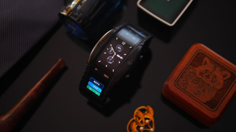nubia Alpha