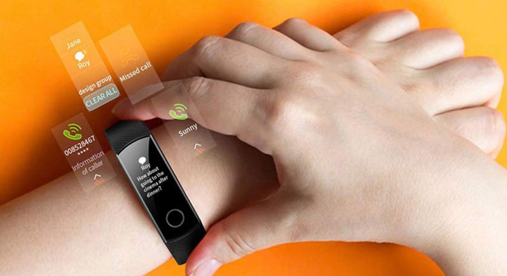 Honor Band 5 sfida Mi Band 4 e sfodera “l’arma segreta”