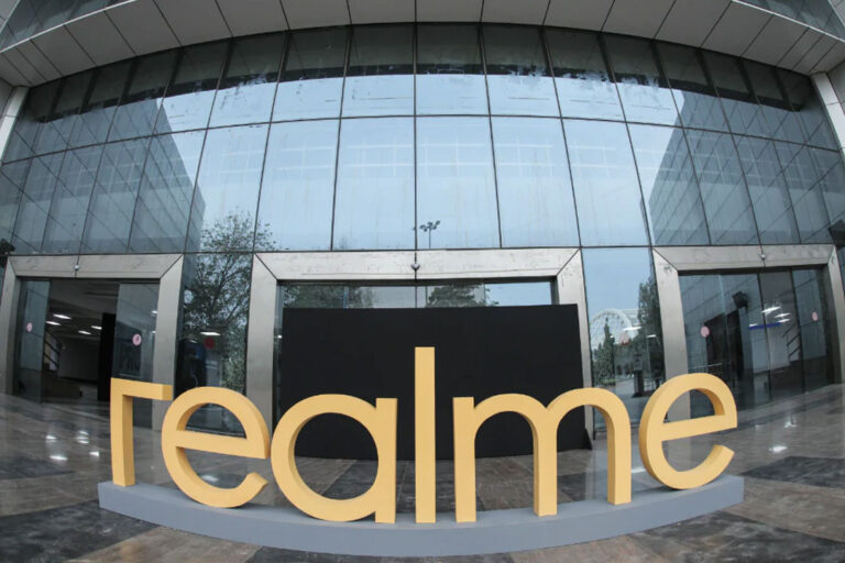 realme
