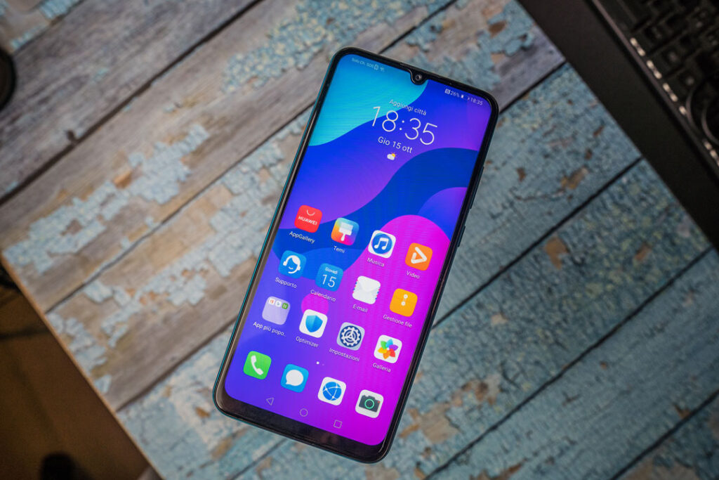 recensione honor 9a - display