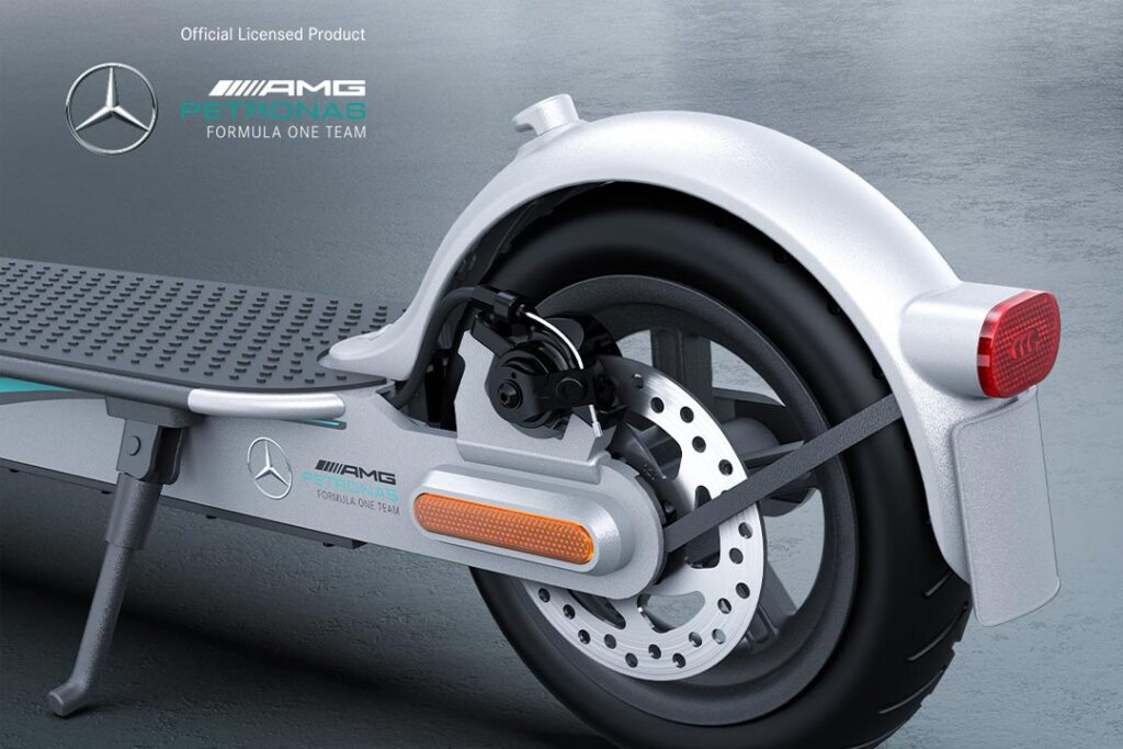 Mi Electric Scooter Pro 2 Mercedes-AMG Petronas F1