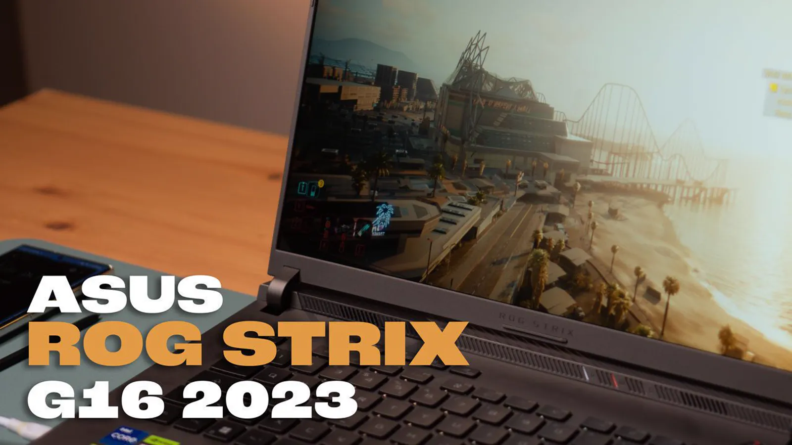 ASUS ROG Strix G16 2023 in primo piano