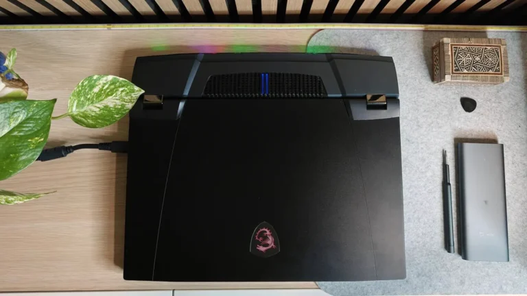 MSI Titan GT77 HX 13V in primo piano