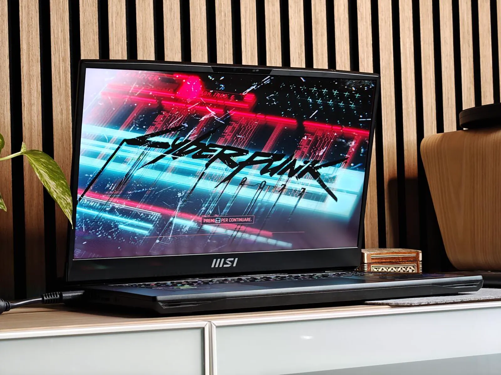 MSI Titan GT77 HX 13V durante una sessione di Cyberpunk 2077