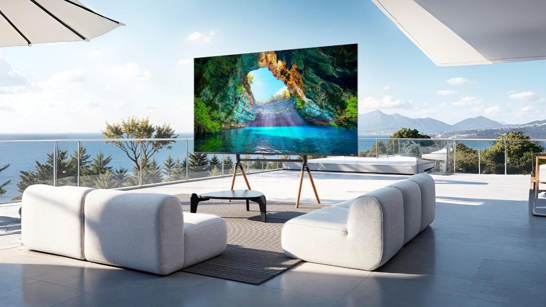 Hisense E7Q U+ Mini LED ufficiale in Cina: 4K 170 Hz, 4.224 zone e picco 7.000 nit