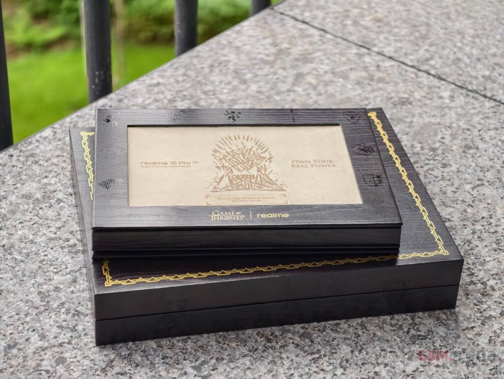 Realme 15 Pro Game of Thrones Edition - GSMArena Invito
