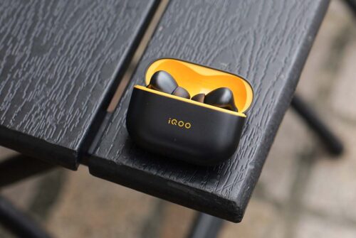 iQOO TWS 5 ufficiali: ANC 60 dB, LDAC e 48 ore di autonomia