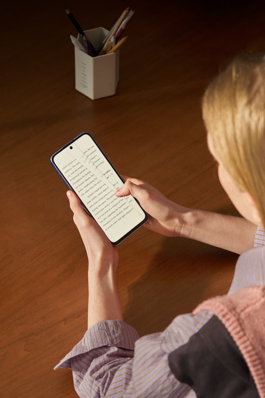 TCL NXTPAPER 70 Pro display paper-like
