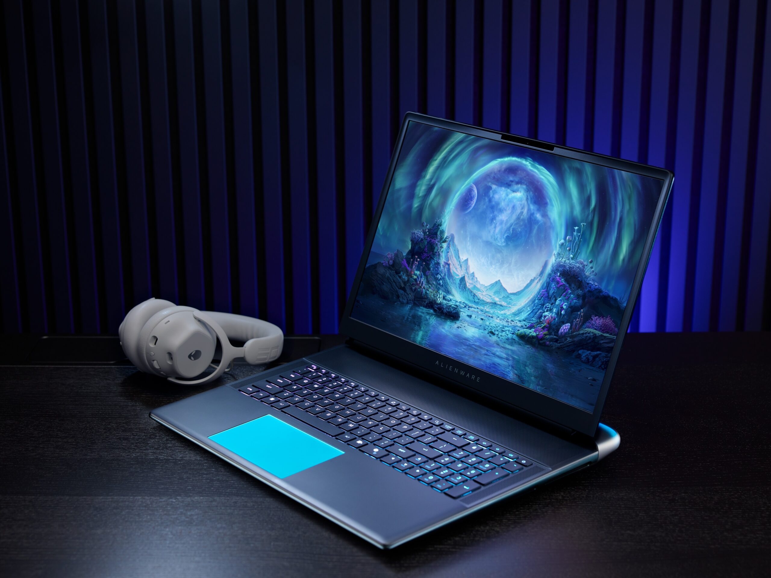 Alienware 18 Area-51 vista laterale profilo sottile gaming laptop