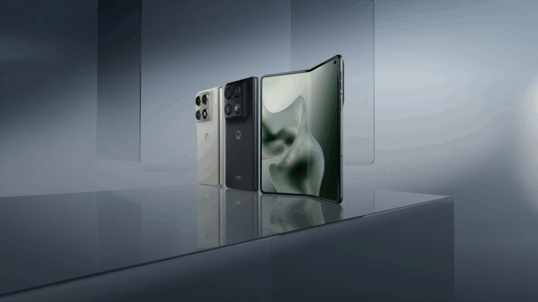 Motorola RAZR Fold, al via i preordini per l'Italia con tante promo