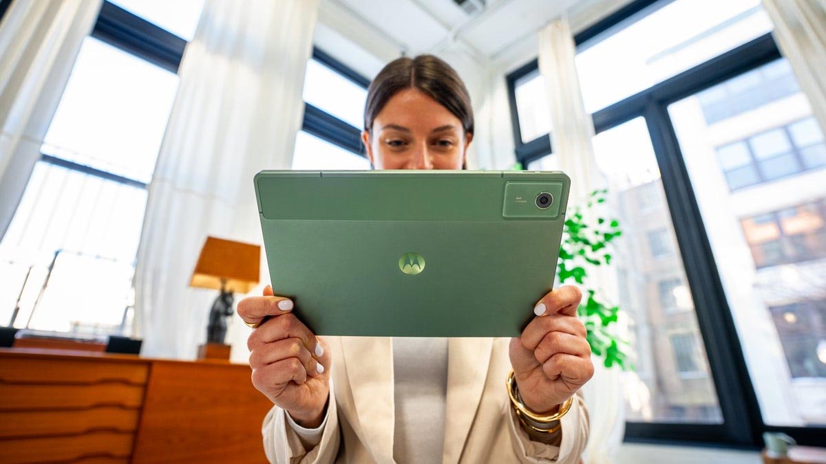 Motorola lancia Moto Pad 2026: tablet da 11″ con stylus e 4 speaker