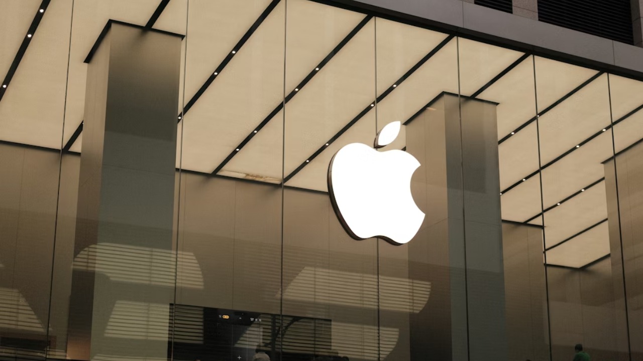 Apple products used 30% recycled materials in 2025 foto editoriale