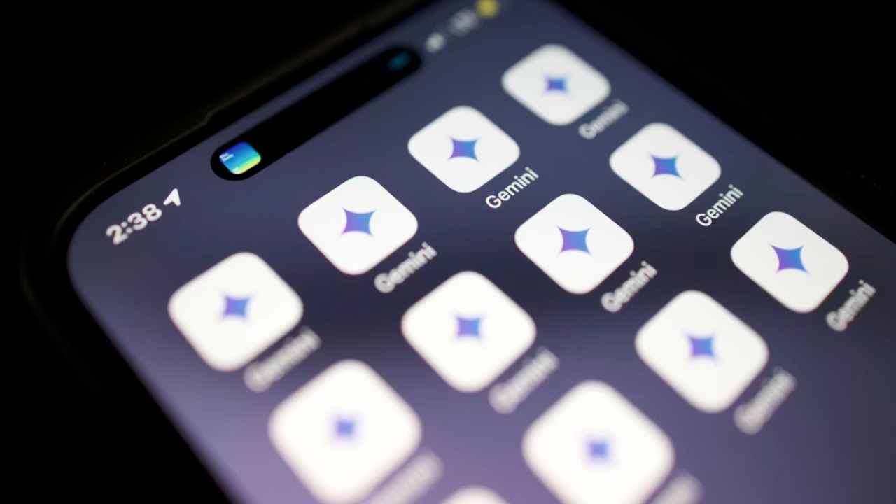Google fonde Notebooks in Gemini foto editoriale