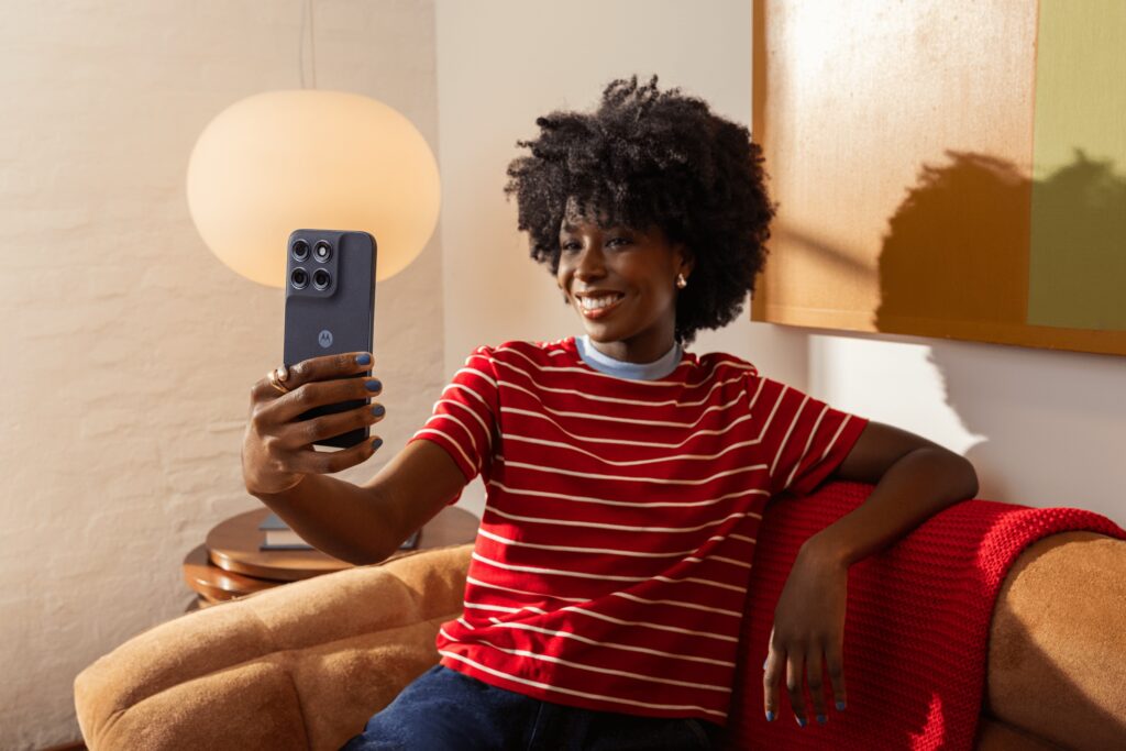 Moto G87
