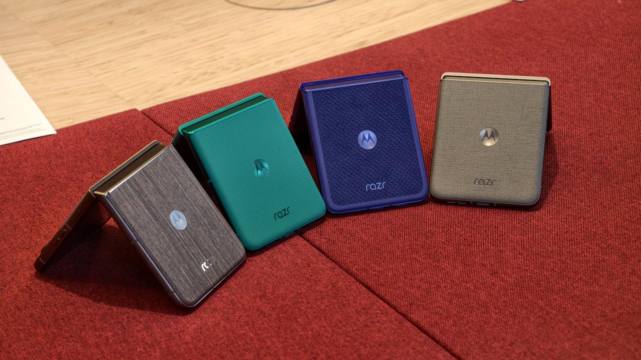 moto razr 70