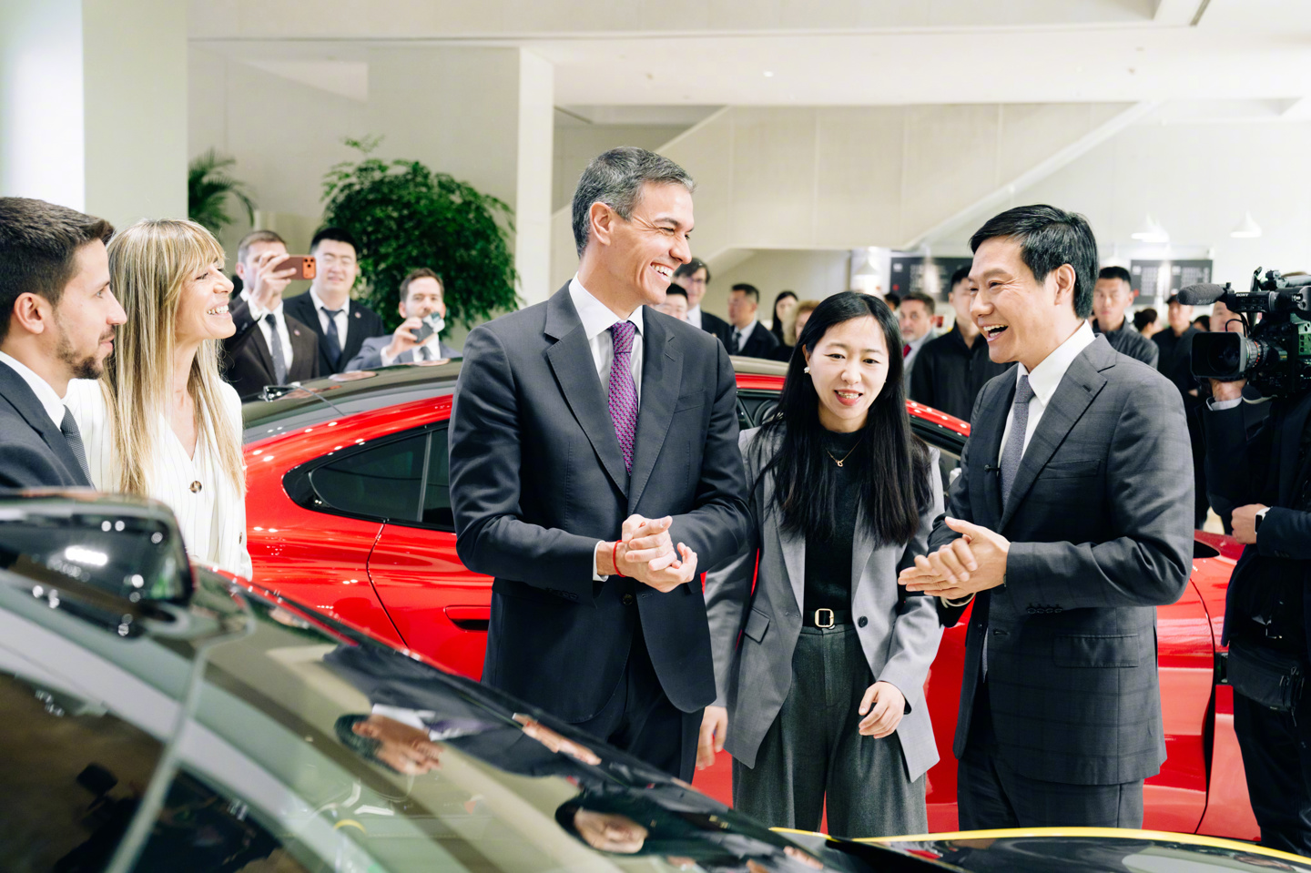 Foto della visita di Pedro Sánchez al quartier generale Xiaomi