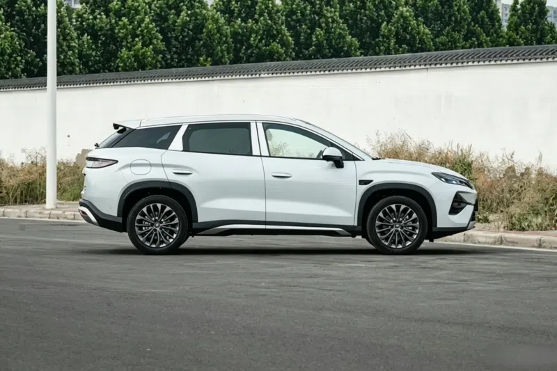 BYD Song Ultra DM-i to