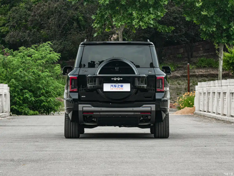 BYD’s Denza B5/B8 Flash‑Charge Editions