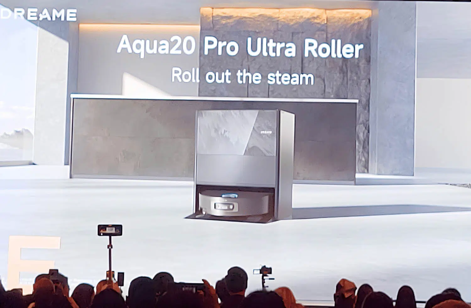 Aqua20 Pro Ultra: la prima anteprima del robot a vapore
