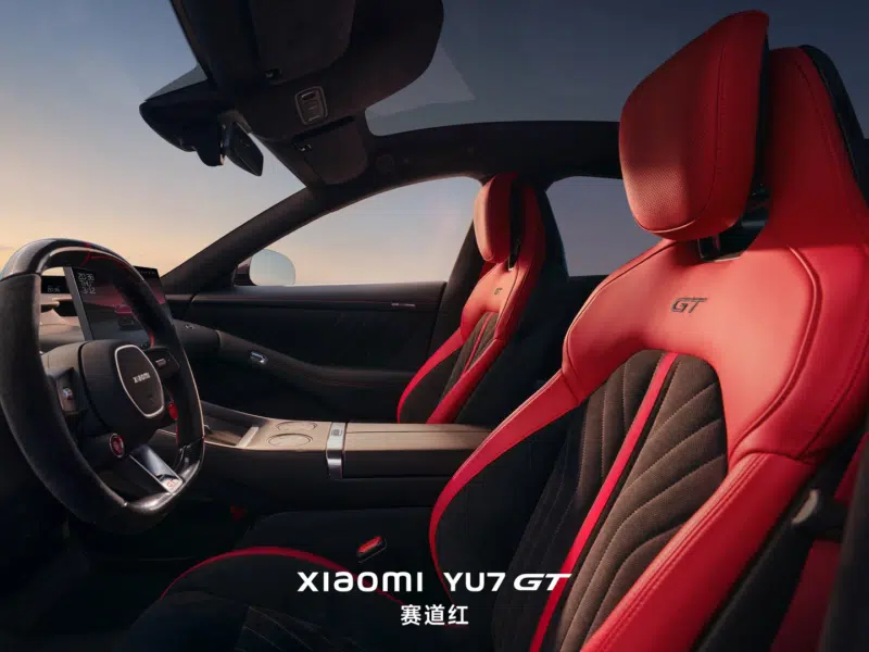 Crimson Red Xiaomi YU7 GT vs Tesla Plaid: official images