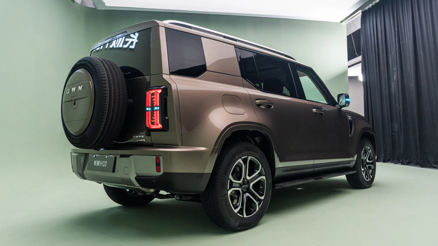 Haval GWM H10 5.3-meter plug-in hybrid SUV broke covers in China