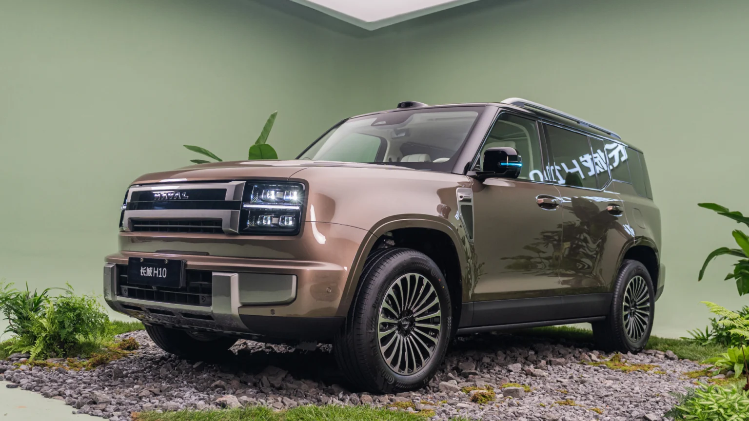 Haval GWM H10 5.3-meter plug-in hybrid SUV broke covers in China