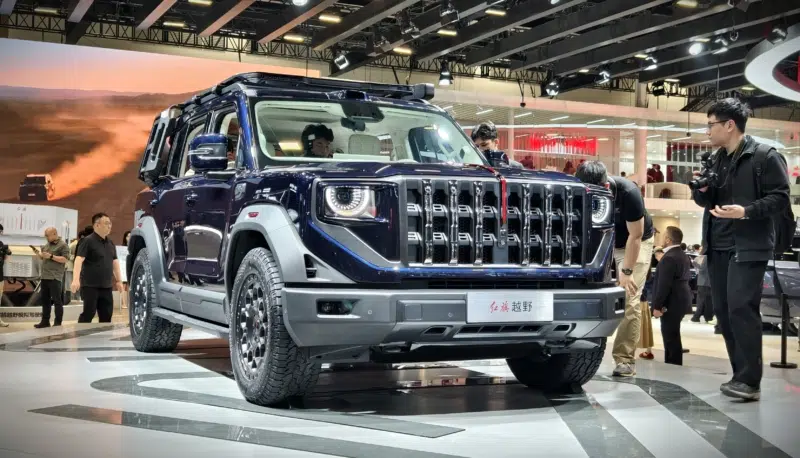 Hongqi G919, il primo SUV fuoristrada con quattro motori