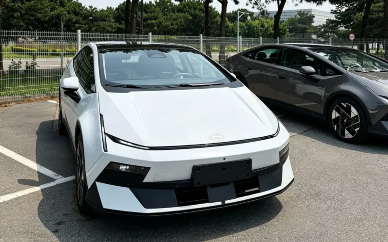 Hyundai Ioniq V spotted in China