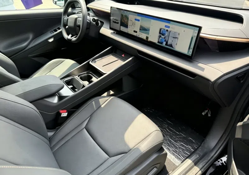 Hyundai Ioniq V spotted in China