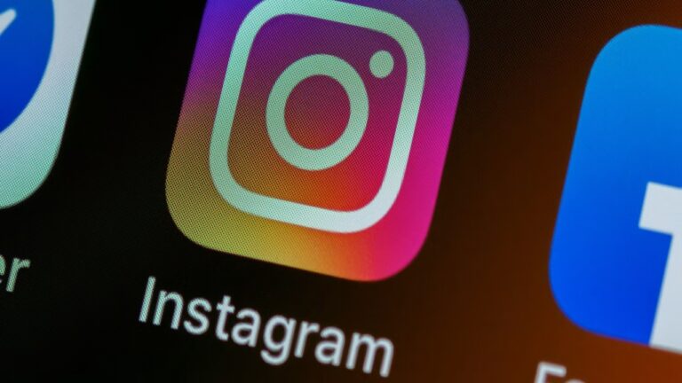 Instagram Plus nel mondo foto editoriale