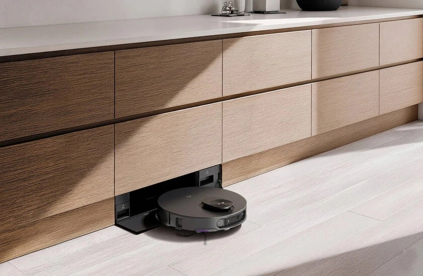 LG RONi ufficiale: robot con vapore a 100 gradi su robot e base