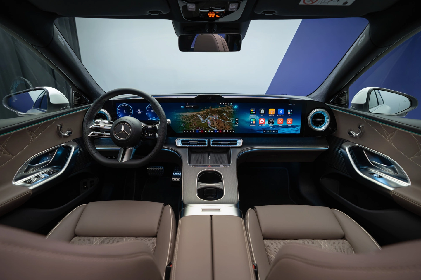 梅赛德斯-AMG C 级高性能版纯电汽车原型路测图曝光