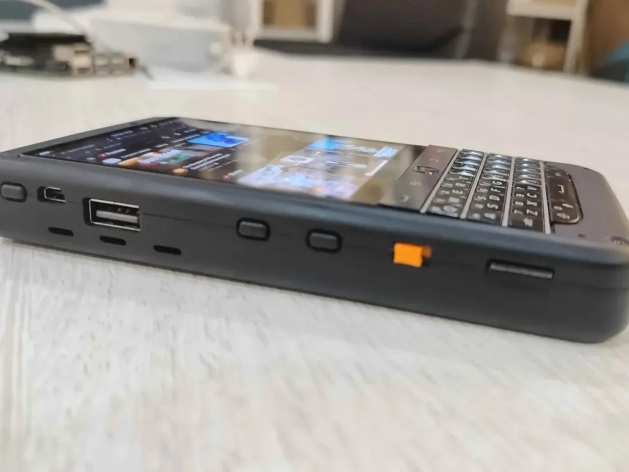 This $172 Raspberry Pi Handheld Doubles as a USB Keyboard