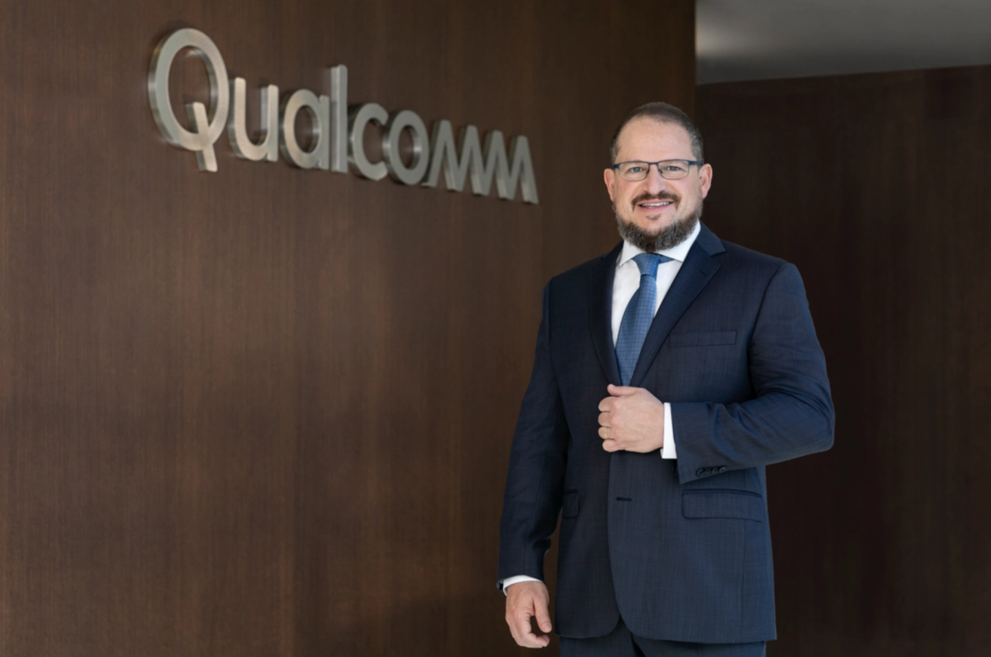 Qualcomm prepara oltre 40 dispositivi AI