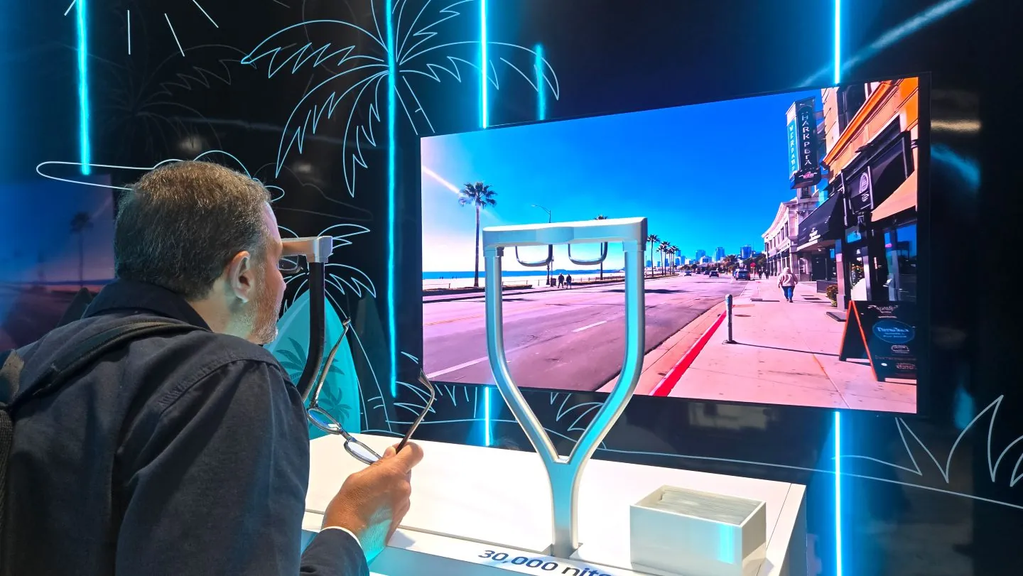 Samsung microdisplay RGB OLEDoS