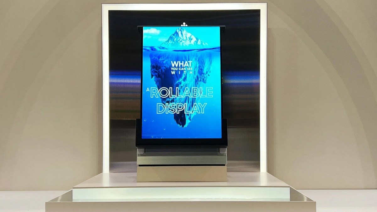随 Galaxy S28 登场:曝三星酝酿首款卷轴屏手机,可拉伸至 10 英寸