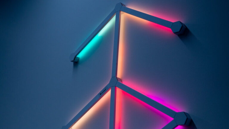 SwitchBot acquisisce Nanoleaf