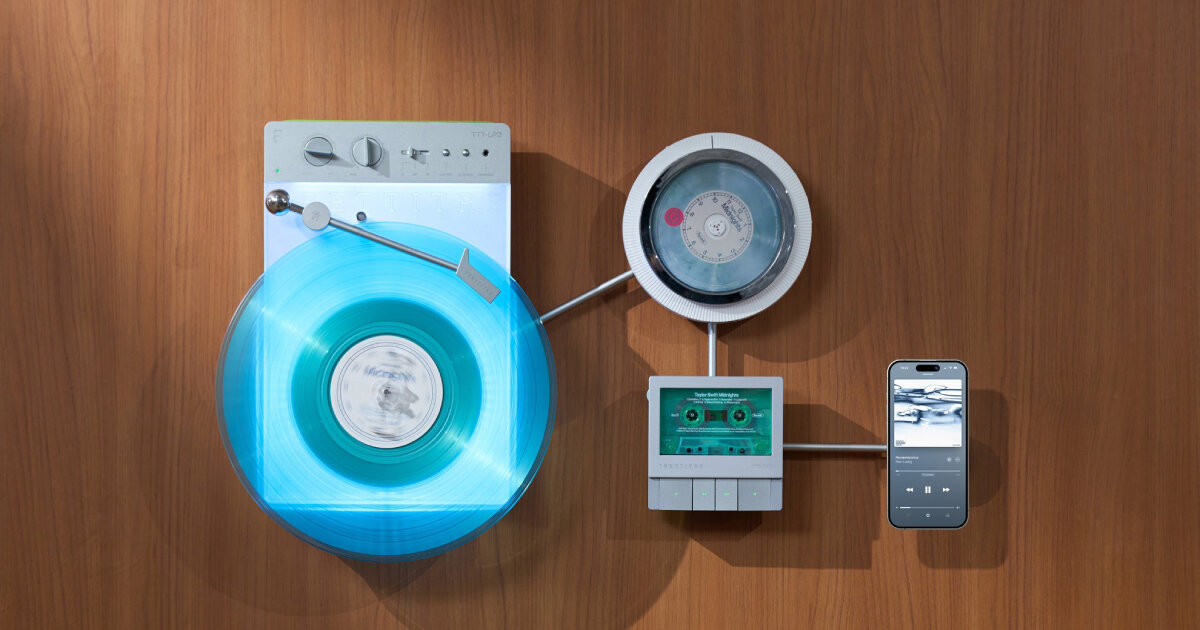 TRETTITRE lancia un impianto audio da parete con vinile, CD e cassette