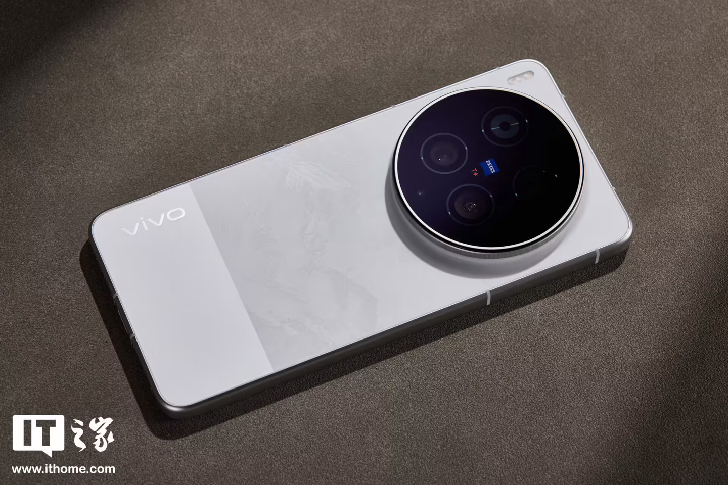 Vivo X500, leak sulla serie: quattro modelli e Pro Max con LPDDR6