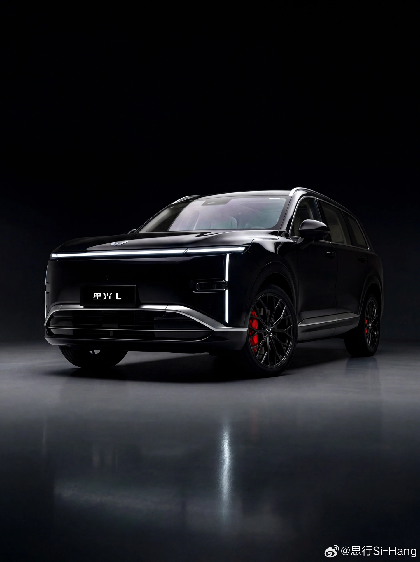 预售价 12.28 万元起,五菱星光 L 黑武士版大六座 SUV 外观公布