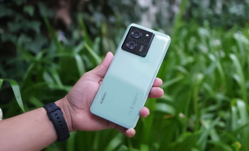 Xiaomi 13T riceve HyperOS 3 con Android 16: novità e dettagli