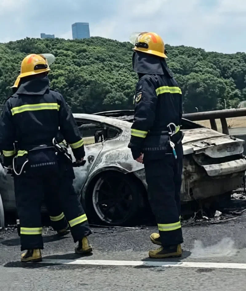 Xiaomi SU7 Ultra catches fire in China; data