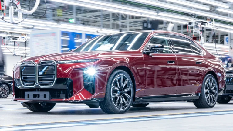 BMW Serie 7, partita la produzione