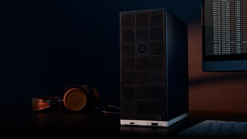 Framework 预览 192GB 内存 AMD 锐龙 AI Max+ PRO 495 迷你主机