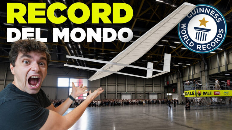 ICARUS è il più grande aeroplanino di carta al mondo