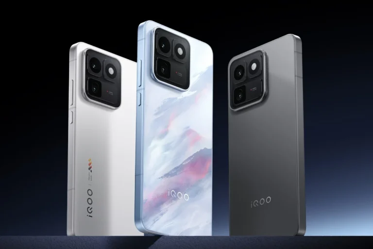 iQOO 16T in test con display 2K