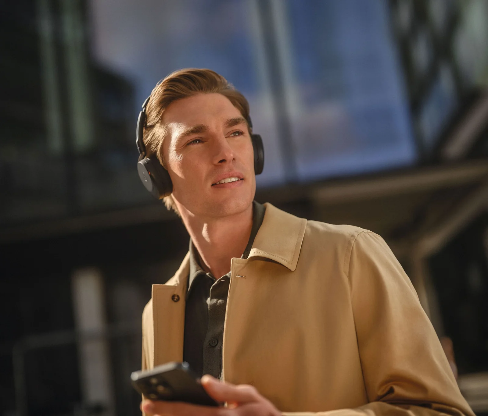 Jabra Evolve3 65 Flex usata in mobilità