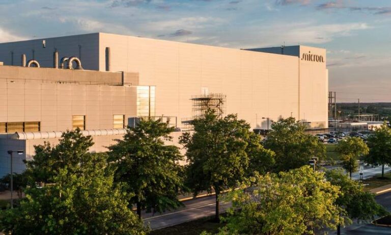 Micron firma con Ford un accordo strategico per memorie e storage automotive