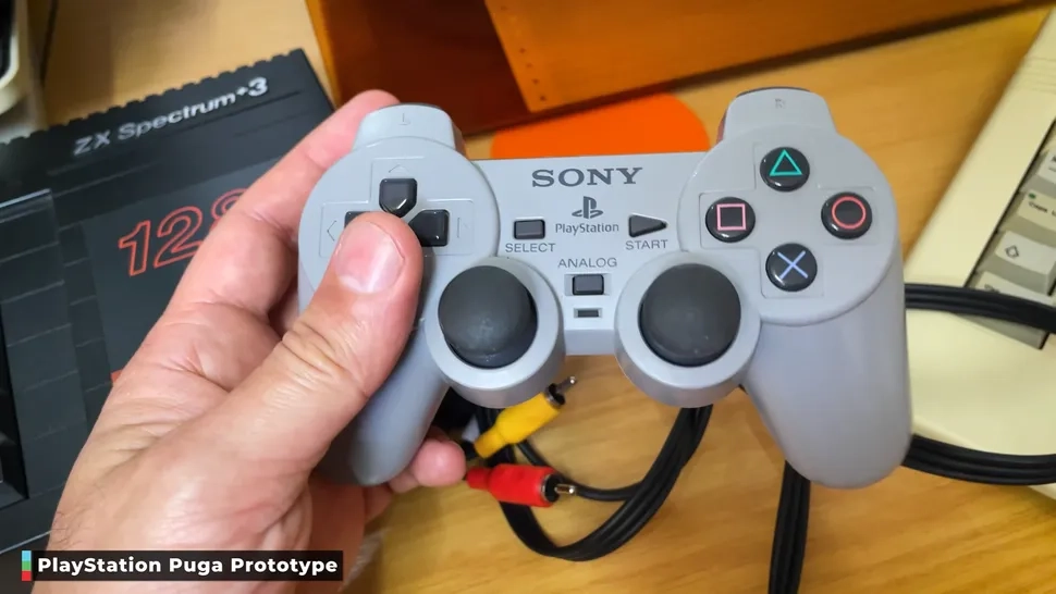 Sony Puga, il prototipo con PS1 dentro un controller cancellato per le licenze