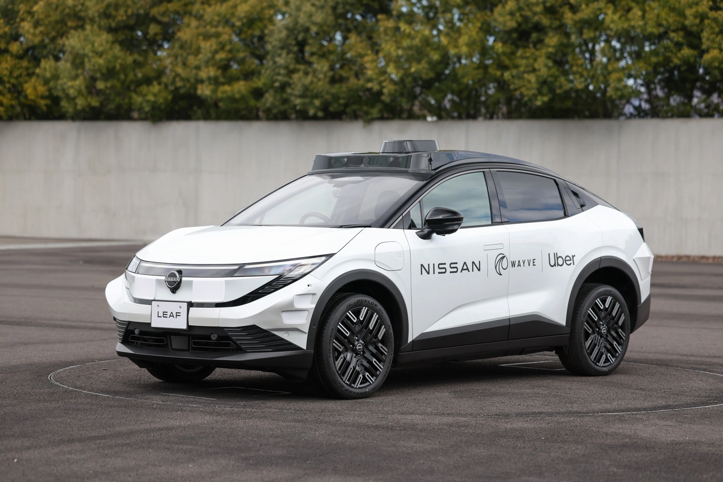 Wayve accelera sulla guida autonoma: AI end-to-end, più sensori e test globali